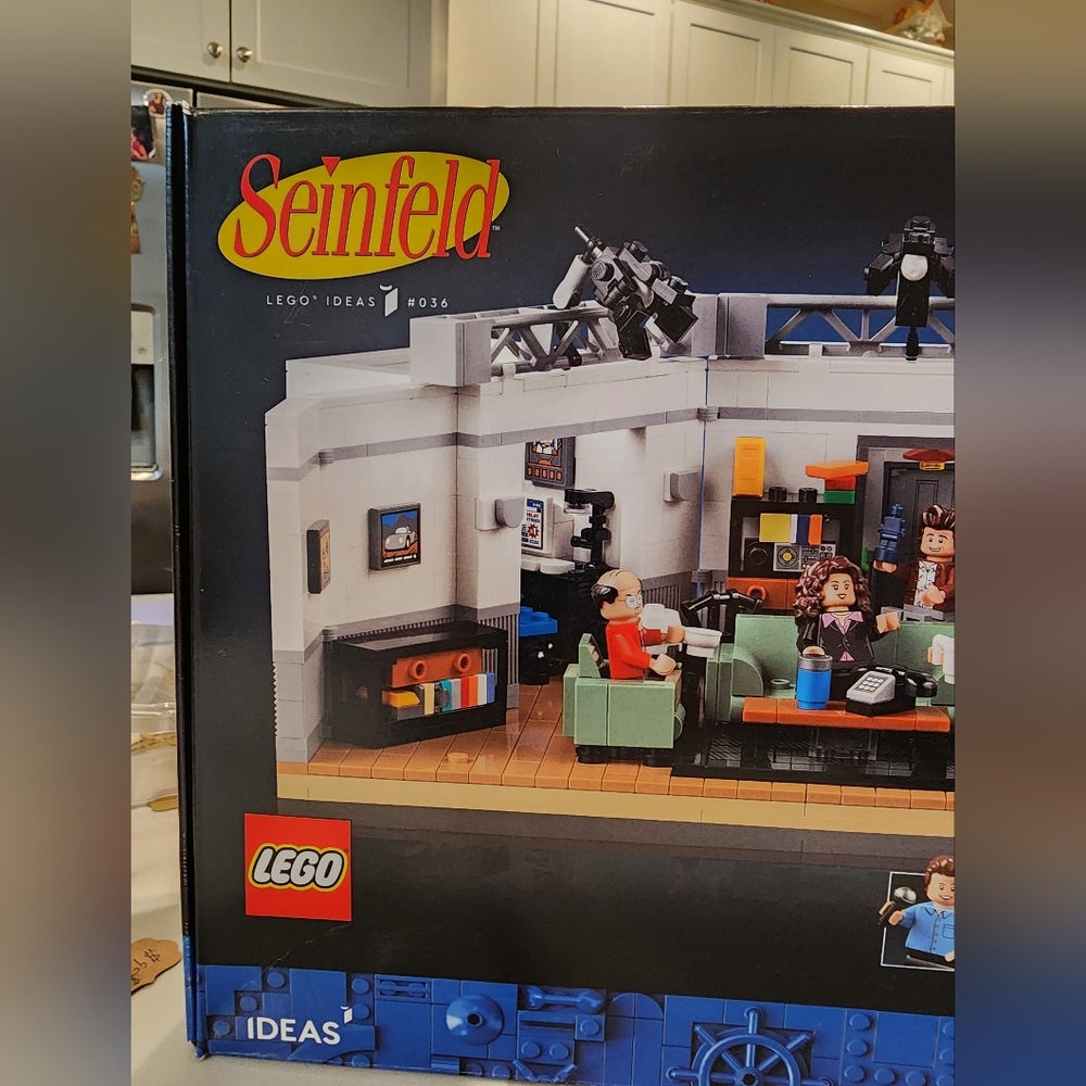 LEGO Seinfeld Set Preowned 21328